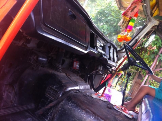 ขายหัวเก๋งฮีโน่ KM ภาพสวยข้างในครอบหัวกระเทย ขายหัวเก๋งฮีโน่ KM ภาพสวยข้างในครอบหัวกระเทย