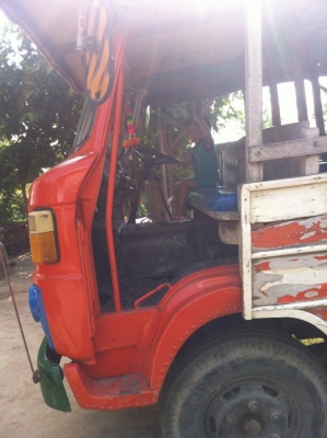 ขายหัวเก๋งฮีโน่ KM ภาพสวยข้างในครอบหัวกระเทย ขายหัวเก๋งฮีโน่ KM ภาพสวยข้างในครอบหัวกระเทย