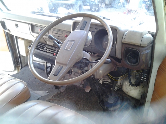 ขายรถตู้ตาหวาน สภาพสวยครับ