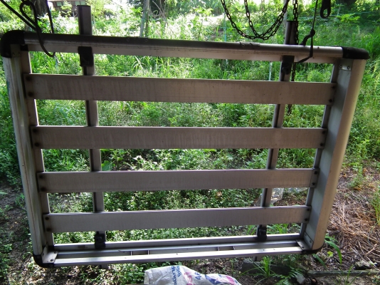 ขายแหล็กหลังคา