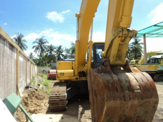 ละอองดาวแทรคเตอร์ ขายรถแบคโฮ KOMATSU PC200-6 เก่านอก สภาพพร้อมใช้ราคาถูก