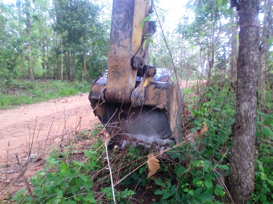 ขายด่วน  รถขุด KOMATSU PC200-6 รถสวย มีทะเบียนครบ.