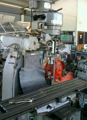 Sell> มิลลิ่ง First M3 คอสูง มีฟีด(ออโต้) มีจอลิเนียด้วยครับ เครื่องพร้อมใช้งานทันที นครปฐม แน่นครับ