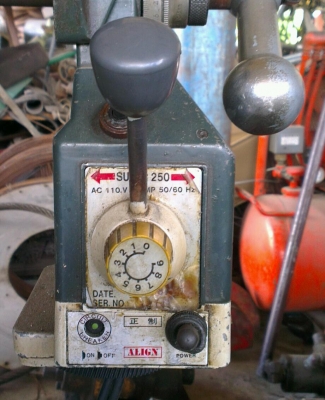 Sell> มิลลิ่ง First M3 คอสูง มีฟีด(ออโต้) มีจอลิเนียด้วยครับ เครื่องพร้อมใช้งานทันที นครปฐม แน่นครับ