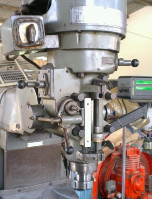 Sell> มิลลิ่ง First M3 คอสูง มีฟีด(ออโต้) มีจอลิเนียด้วยครับ เครื่องพร้อมใช้งานทันที นครปฐม แน่นครับ