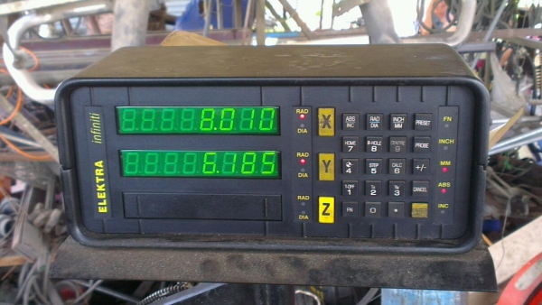 Sell> มิลลิ่ง First M3 คอสูง มีฟีด(ออโต้) มีจอลิเนียด้วยครับ เครื่องพร้อมใช้งานทันที นครปฐม แน่นครับ