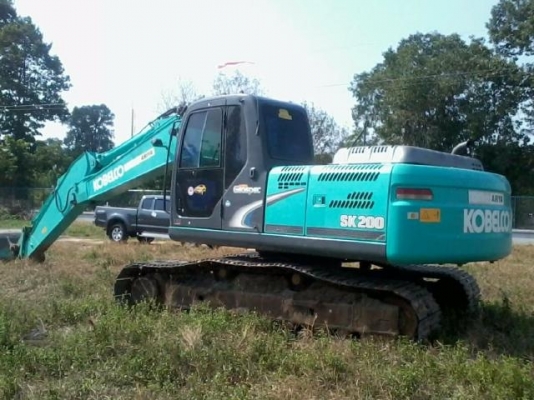 KOBELCO MARK 8 YN12 SUPER SK-200 ทำงาน 5,500 ชม. บอดี้สวยจัดรอบคัน เครื่องแน่นดีแห้งดี ภายในห้องเก๋งสะอาด แอร์เย็น ภายนอกบูมอาร์มสวย ช่วงล่างเอวแน่นดี พร้อมทำงานได้เลย เอกสารทะเบียนครบพร้อมโอน ราคาต่อรองได้ครับ
