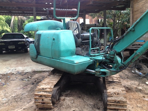 ขายรถขุดเล็ก KOMATSU PC30-7 สภาพพร้อมใช้ราคาเบาๆ