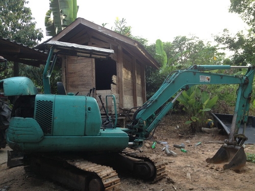 ขายรถขุดเล็ก KOMATSU PC30-7 สภาพพร้อมใช้ราคาเบาๆ