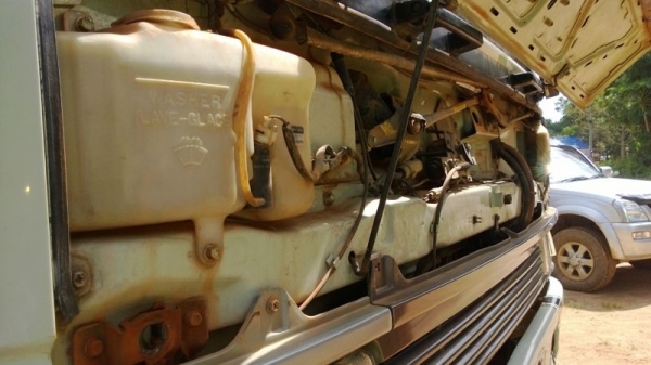 รถฮีโน่ 10 ล้อดั้ม FM1M 220 แรงม้า  สนใจติดต่อ 081 - 6079515