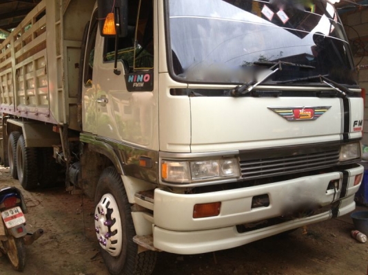 รถฮีโน่ 10 ล้อดั้ม FM1M 220 แรงม้า  สนใจติดต่อ 081 - 6079515