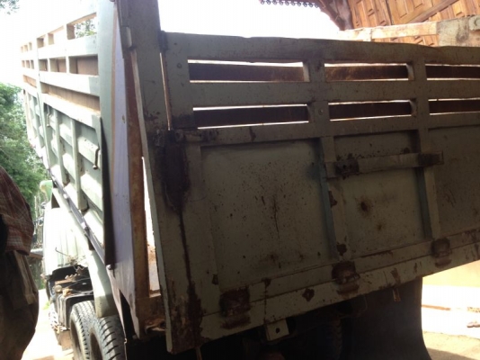 รถฮีโน่ 10 ล้อดั้ม FM1M 220 แรงม้า  สนใจติดต่อ 081 - 6079515