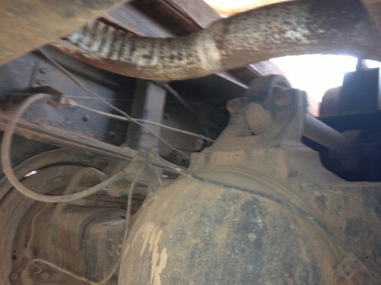 รถฮีโน่ 10 ล้อดั้ม FM1M 220 แรงม้า  สนใจติดต่อ 081 - 6079515