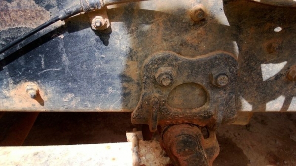 รถฮีโน่ 10 ล้อดั้ม FM1M 220 แรงม้า  สนใจติดต่อ 081 - 6079515