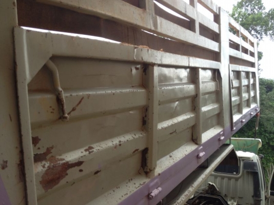 รถฮีโน่ 10 ล้อดั้ม FM1M 220 แรงม้า  สนใจติดต่อ 081 - 6079515