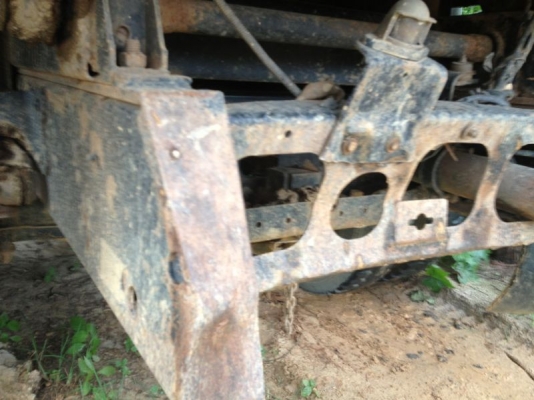 รถฮีโน่ 6 ล้อดั้ม 150 แรงม้า ปี 50  ( รถวิ่ง 110,000 กม. ) สนใจติดต่อ 081 - 6079515