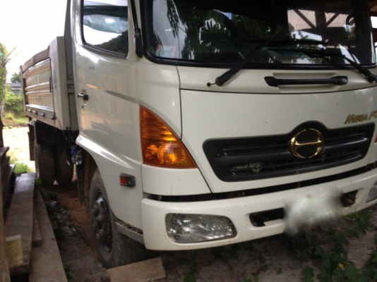 รถฮีโน่ 6 ล้อดั้ม 150 แรงม้า ปี 50  ( รถวิ่ง 110,000 กม. ) สนใจติดต่อ 081 - 6079515