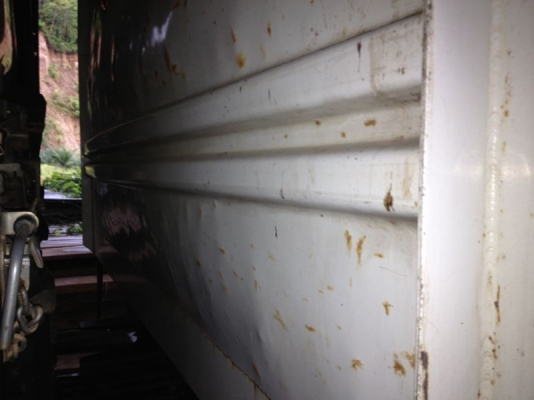 รถฮีโน่ 6 ล้อดั้ม 150 แรงม้า ปี 50  ( รถวิ่ง 110,000 กม. ) สนใจติดต่อ 081 - 6079515