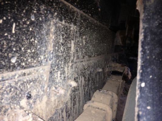 รถฮีโน่ 6 ล้อดั้ม 150 แรงม้า ปี 50  ( รถวิ่ง 110,000 กม. ) สนใจติดต่อ 081 - 6079515