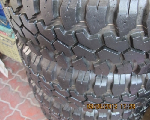 ขายยาง  Maxxis bighorn  245 x 75 x 16........สวยๆ เชิญครับ