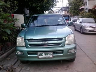 อาฝากขาย DMAX ปี 2003 SLX สีเขียว รถบ้านมือเดียวป้ายแดงครับ