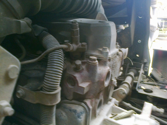 6ล้อHINO FF3H 195แรงติดเครนUNIC 5 ตัน5ปลอก รถมือเดียวออกห้างแท้...ไมล์ยังใช้ได้36xxxxกม.