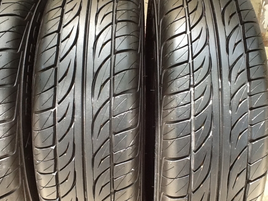 ขายยาง"DUNLOP" 175/70/13 สภาพสวยจัด 95\%