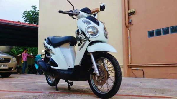 (หัวฉีด) Jelato999 2012 ขาวดำ ขายถูกๆ ต่อรองได้เป็นพันครับ