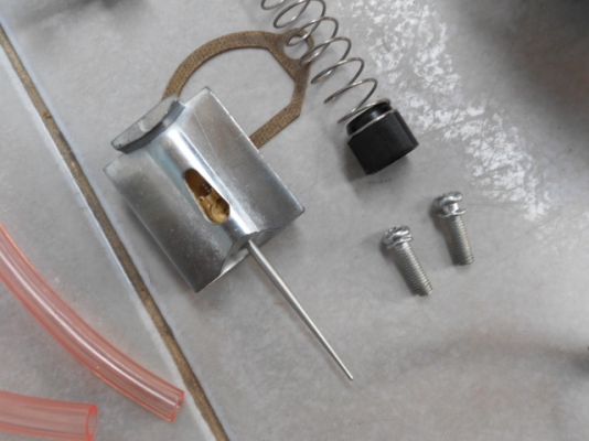 เปิดตัวคาร์บูเคเหลี่ยมรุ่นใหม่ มีเจ็ทขนาด28มิลลูกเร่งสีเงิน ปากคาร์บูเนียนสวย คว้านได้ถึง32มิล ลูกเร่งเบอร์35เข็มเร่งรหัสN68J มีรูเสียบออโต้ลูฟสำหรับใส่2จังหวะ ทดสอบแล้วคุณภาพเหนือกว่าคาร์บูเหลี่ยมลูกชักดำและkosoอย่างสิ้นเชิง คาร์บูลูกนี้พิเศษตรงลูกชักสีเ