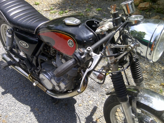 ขายsr400 คาเฟ่ หรือแลก วิบาก cb400 เสนอ มาคับ