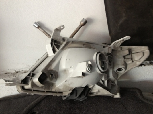 ไฟท้ายเดิม วีโก้2008