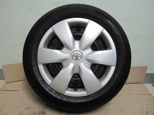 ขายยางพร้อมกะทะและฝาครอบรถ VIOS ป้ายแดงปี 13 ขนาด 185/60R15