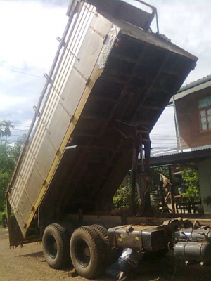 ขาย สิบล้อร็อคกี้210 สองเพลาดั้ม สภาพพร้อมใช้