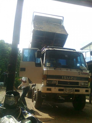 ขาย สิบล้อร็อคกี้210 สองเพลาดั้ม สภาพพร้อมใช้