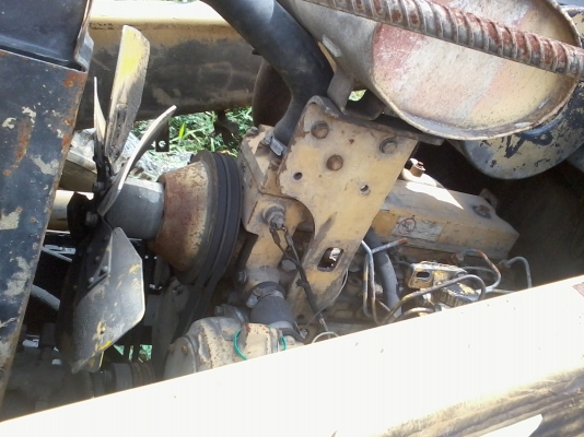 CAT METRO หน้าตักหลังขุดปุกกี๋เปิดตูดได้เคบใช้งานแล้วจอดสภาพเดิมๆๆเก่าๆๆตามสภาพต้องปรับถ่ายน้ำมันหม้อแบตเสีย เครื่องสตาจติดทำงานโดยรวมพอประมาณใช้ได้ ประมาณ 65 \% ขาย 230000