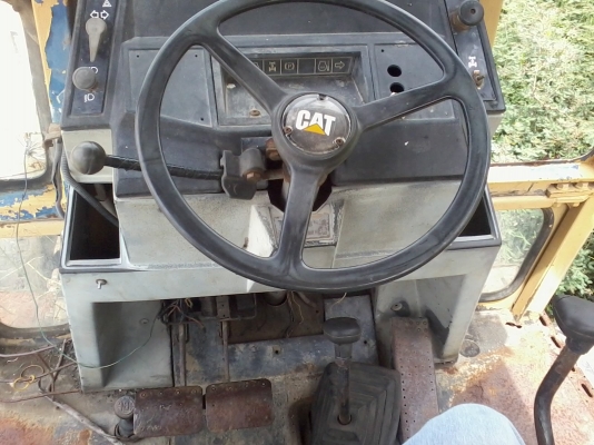 CAT METRO หน้าตักหลังขุดปุกกี๋เปิดตูดได้เคบใช้งานแล้วจอดสภาพเดิมๆๆเก่าๆๆตามสภาพต้องปรับถ่ายน้ำมันหม้อแบตเสีย เครื่องสตาจติดทำงานโดยรวมพอประมาณใช้ได้ ประมาณ 65 \% ขาย 230000