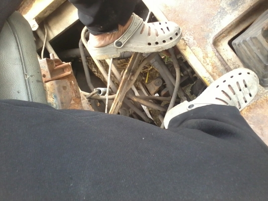 CAT METRO หน้าตักหลังขุดปุกกี๋เปิดตูดได้เคบใช้งานแล้วจอดสภาพเดิมๆๆเก่าๆๆตามสภาพต้องปรับถ่ายน้ำมันหม้อแบตเสีย เครื่องสตาจติดทำงานโดยรวมพอประมาณใช้ได้ ประมาณ 65 \% ขาย 230000