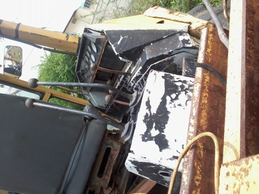 CAT METRO หน้าตักหลังขุดปุกกี๋เปิดตูดได้เคบใช้งานแล้วจอดสภาพเดิมๆๆเก่าๆๆตามสภาพต้องปรับถ่ายน้ำมันหม้อแบตเสีย เครื่องสตาจติดทำงานโดยรวมพอประมาณใช้ได้ ประมาณ 65 \% ขาย 230000