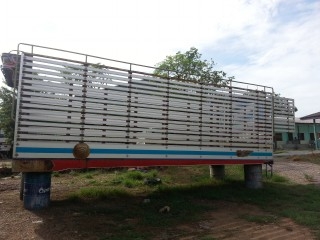 ละอองดาวแทรคเตอร์ ขายกระบะอลูมิเนียม