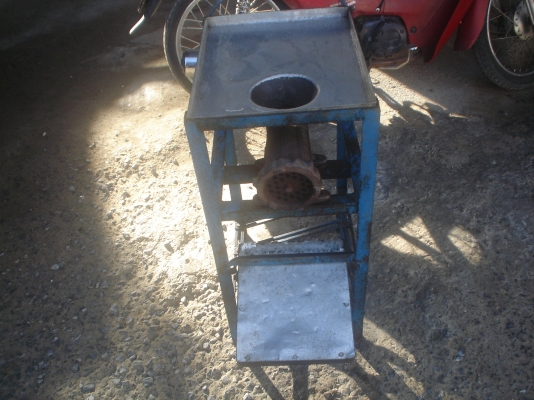 มีประโยชน์ครับท่านผู้ชม  หามอเตอร์ใส่  บดอะไรก็ได้  แข็งแรงดี