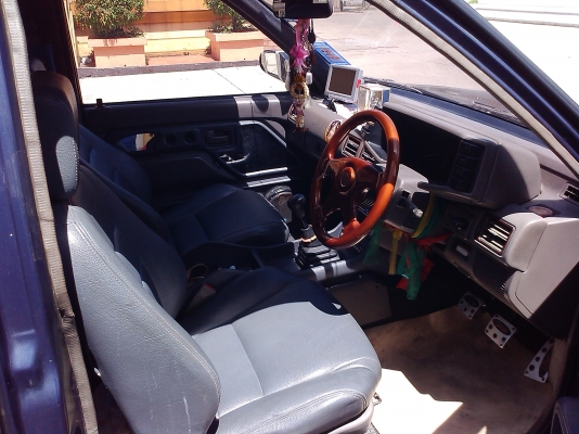 ขายisuzu ดรากอน2.5แรง