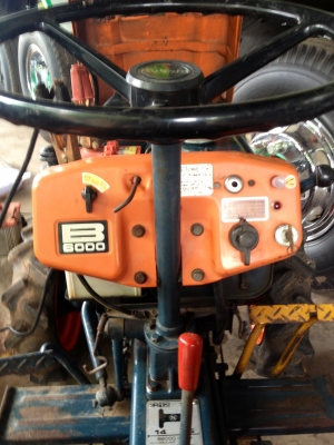 ต้องการขายรถไถB6000