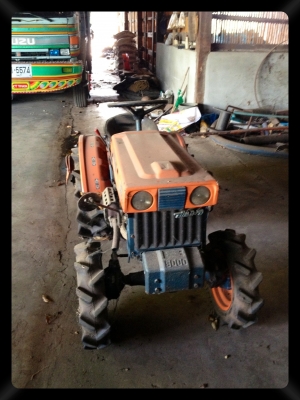 ต้องการขายรถไถB6000