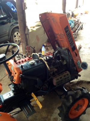 ต้องการขายรถไถB6000