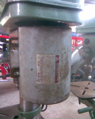 แท่น สว่าน ความสูงประมาณ 1 เมตร หัวจับ 8 หุนมอเตอร์มิสซู แท่น สว่าน ความสูงประมาณ 1 เมตร หัวจับ 8 หุนมอเตอร์มิสซู