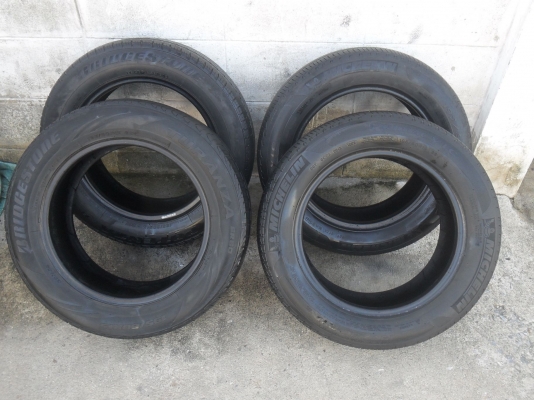 ยาง 195/60R15 สวยๆ 4 เส้น ราคา 1900 บาท ยาง 195/60R15 สวยๆ 4 เส้น ราคา 1900 บาท