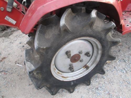 รหัสสินค้า :13001195  รถพรวนดินนั่งขับ HONDA รถสุดฮิตมาเร็วไปเร็ว สภาพสวยอุปกรณ์ติดมาพร้อม ยางดอกเต็ม สภาพ 80\% พร้อมใช้งาน