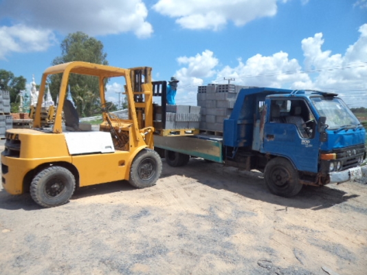 ขายรถ6ล้อดั้มโตโยต้า115  พร้อมใช้งานคับ