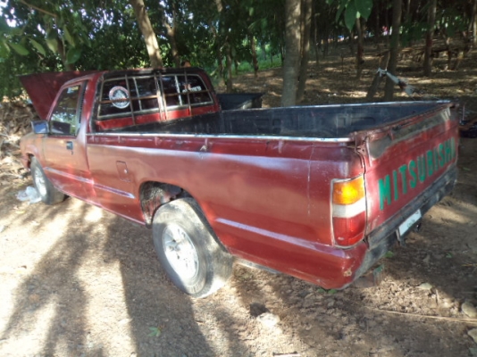 ขายรถกะบะมิตซู สภาพดีราคาถูกๆ พร้อมใช้งานคับ