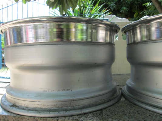 ขายล้อ ALGERNON INTELESSEขอบ17 5/114.3F9 of+43 R9 of+8 14000 บาท